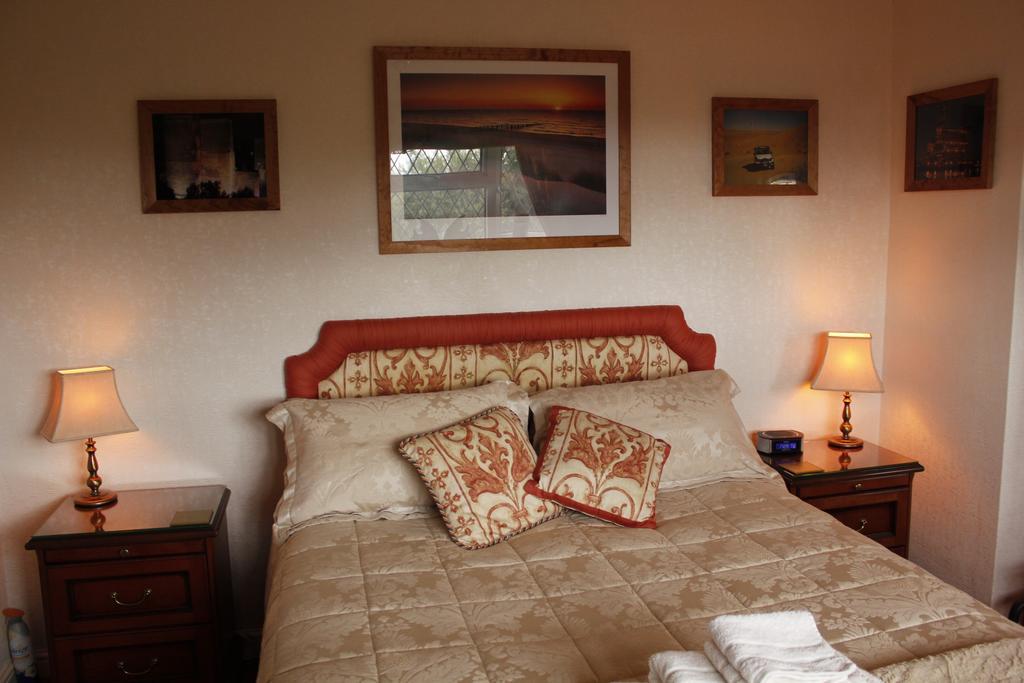 Pineview Guesthouse พูล ภายนอก รูปภาพ